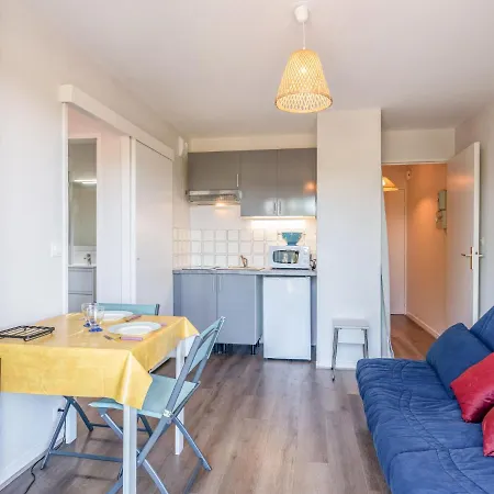 Plage-18 Apartment