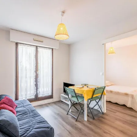 Plage-18 Apartment