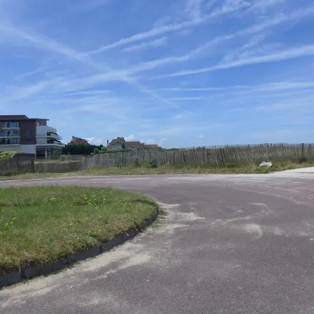 Apartment Plage-18 *